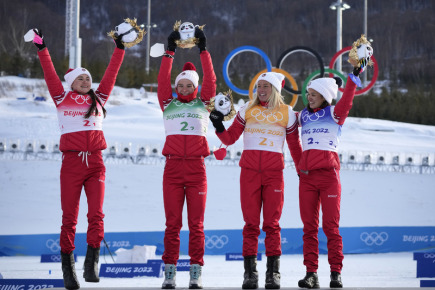 La corridore russa ha vinto la staffetta davanti a Germania e Svezia alle Olimpiadi, ceca 13.