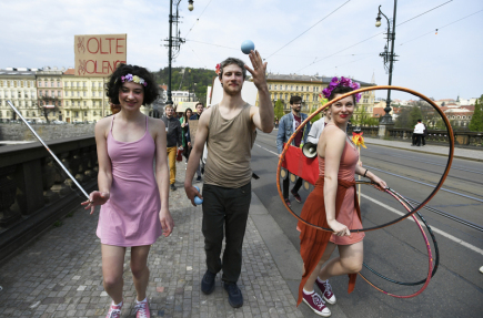 Le celebrazioni del Primo Maggio nella Repubblica Ceca sono state tranquille e durante le proteste sono stati effettuati arresti in tutto il mondo