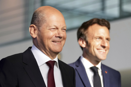 La chancelière allemande a salué l’amitié de la France et l’a qualifiée de modèle pour l’Europe