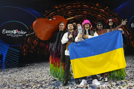 Il gruppo della Kalush Orchestra ucraina vince l’Eurovision Song Contest