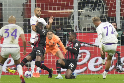 Barák segna il primo gol in campionato per la Fiorentina, che ha perso contro il Milan per 1:2