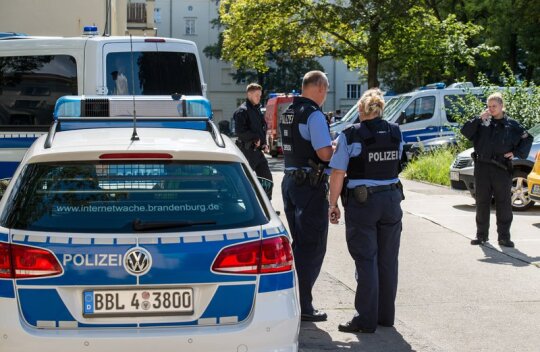 Sociálnědemokratického politika v Sasku napadli a těžce zranili neznámí útočníci