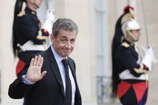 Sarkozy a échoué devant une cour d’appel, qui a confirmé sa peine de trois ans pour corruption