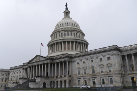 Americký Senát se chystá dokončit vleklé schvalování balíku s pomocí Ukrajině