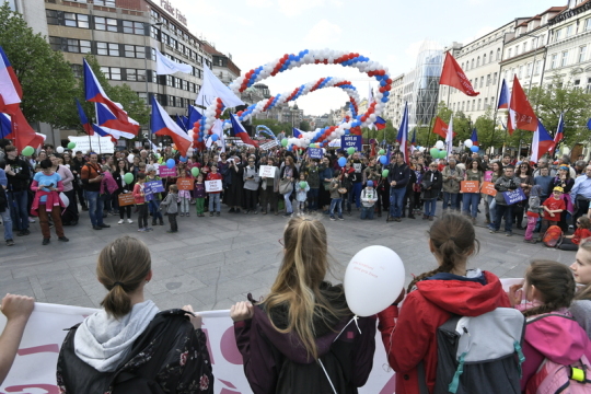 Prahou projde tradiční pochod pro život, ohlášená je i protestní blokáda