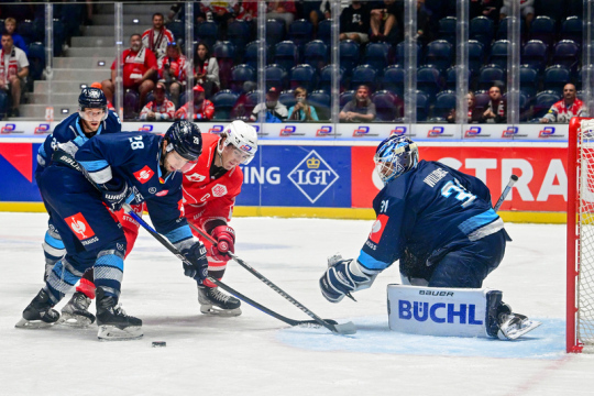 «Den første tredjedelen bestemte at vi ville spille hockey,» sa Sedlák fra Pardubice