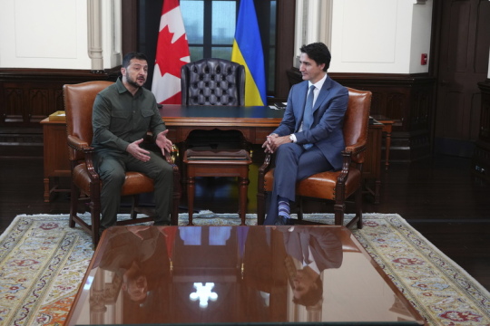 Trudeau: le Canada enverra une aide militaire à l’Ukraine d’un montant de 11 milliards de couronnes