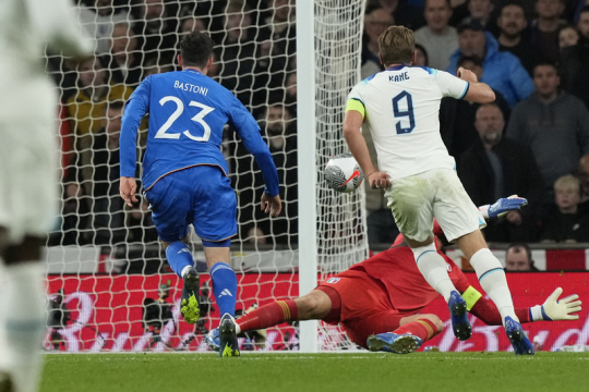 I calciatori inglesi hanno battuto l’Italia 3:1 nella ripetizione della finale degli Europei e sono passati al Campionato Europeo
