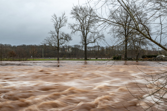 Na Labi zůstává několik povodňových stupňů, řeka Morava má kulminovat
