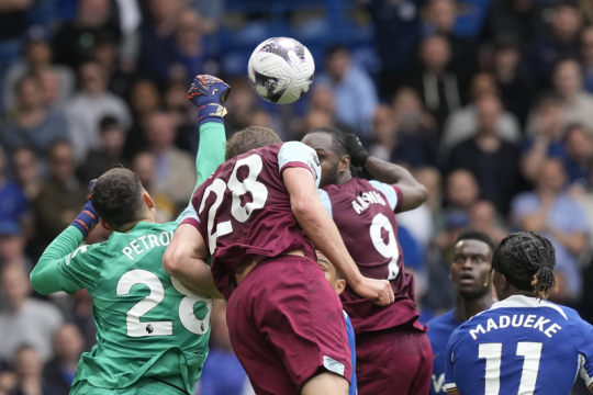 Chelsea a surclassé West Ham de Souček et Coufala, Liverpool a battu Tottenham