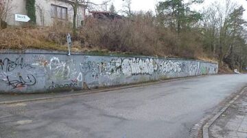 Zeď "Mostecká".