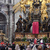 Papež se na Velký pátek modlil před téměř prázdným Svatopetrským náměstím